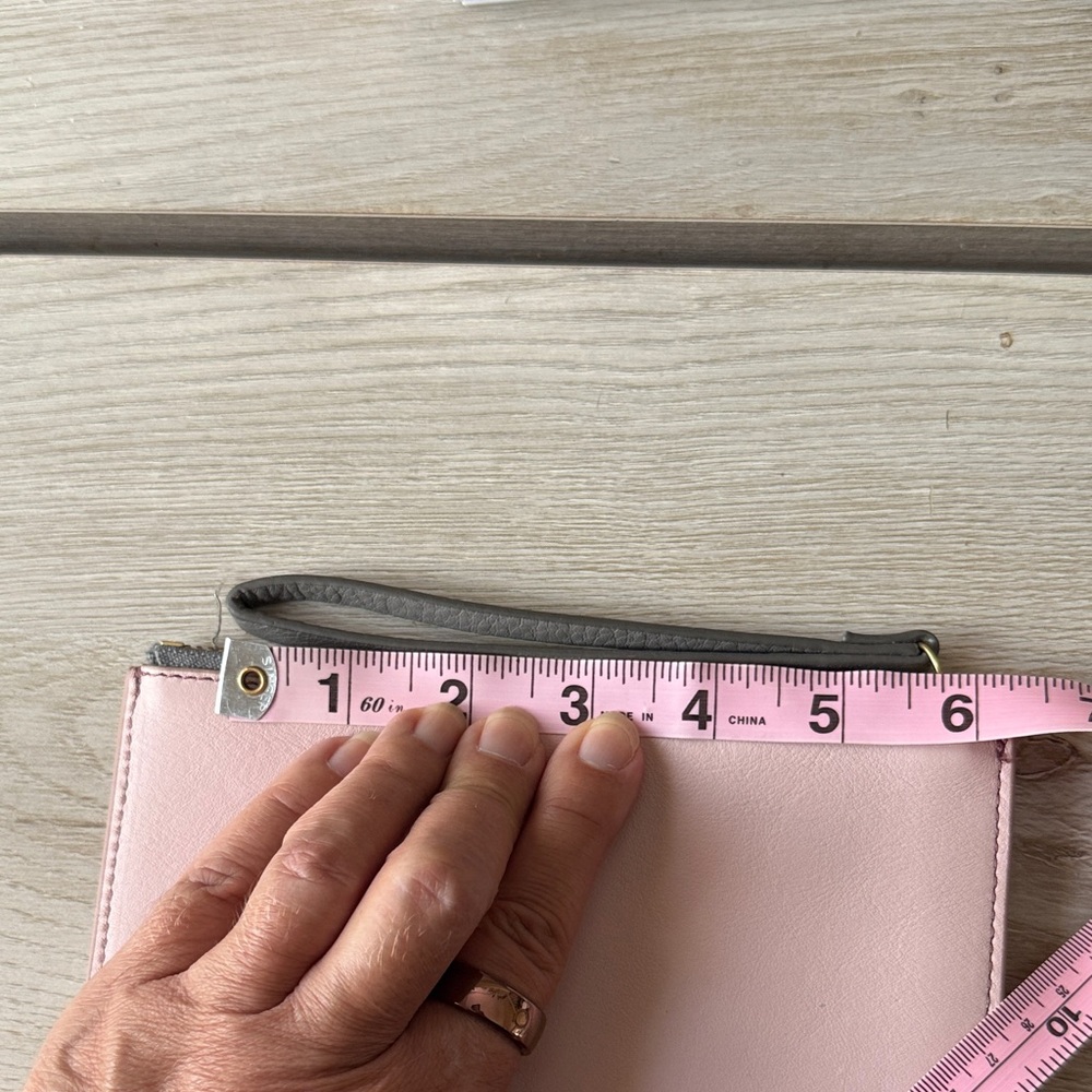 Fossil Blush and Gray Leather Wristlet - Picture 6 of 6